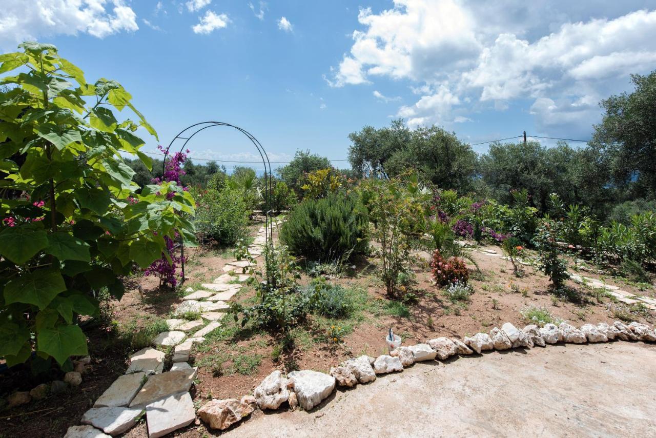 Terra Rossa By Konnect, Views To Ionian Sea Spartylas Exterior foto