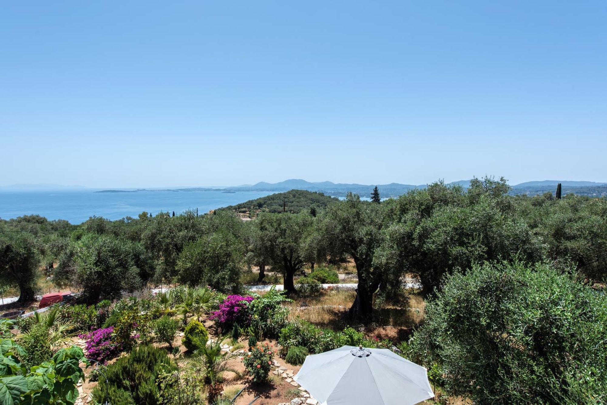 Terra Rossa By Konnect, Views To Ionian Sea Spartylas Exterior foto